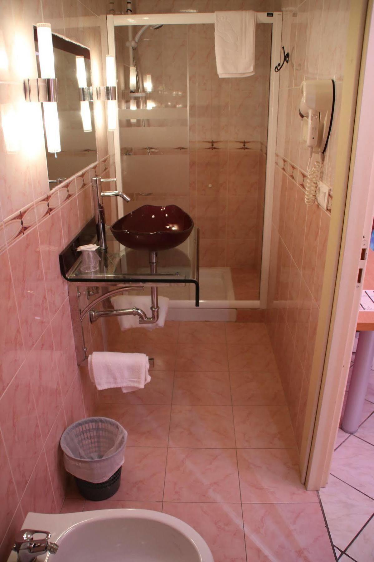 Hotel Lutetia Lourdes Luaran gambar