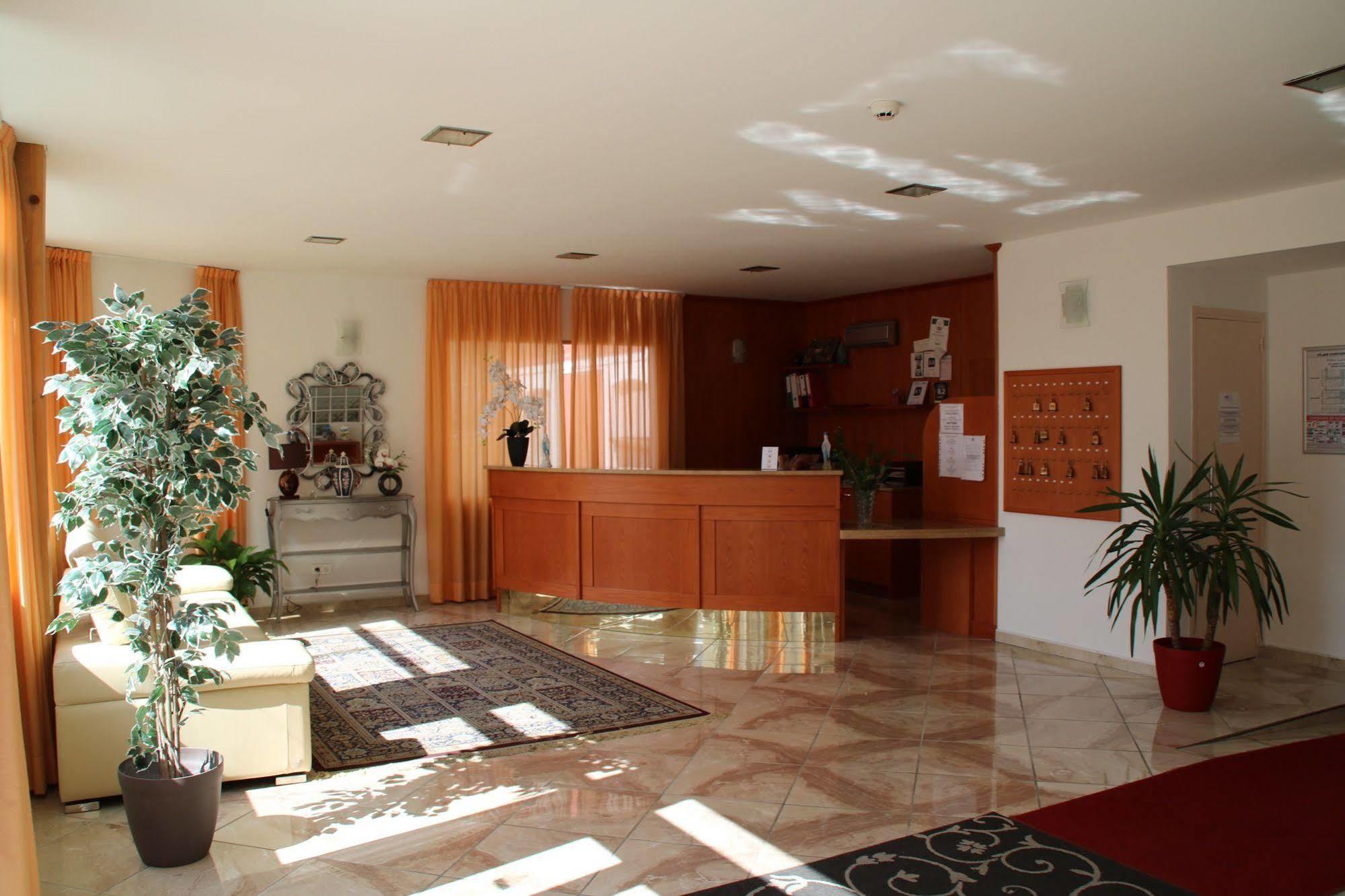 Hotel Lutetia Lourdes Luaran gambar